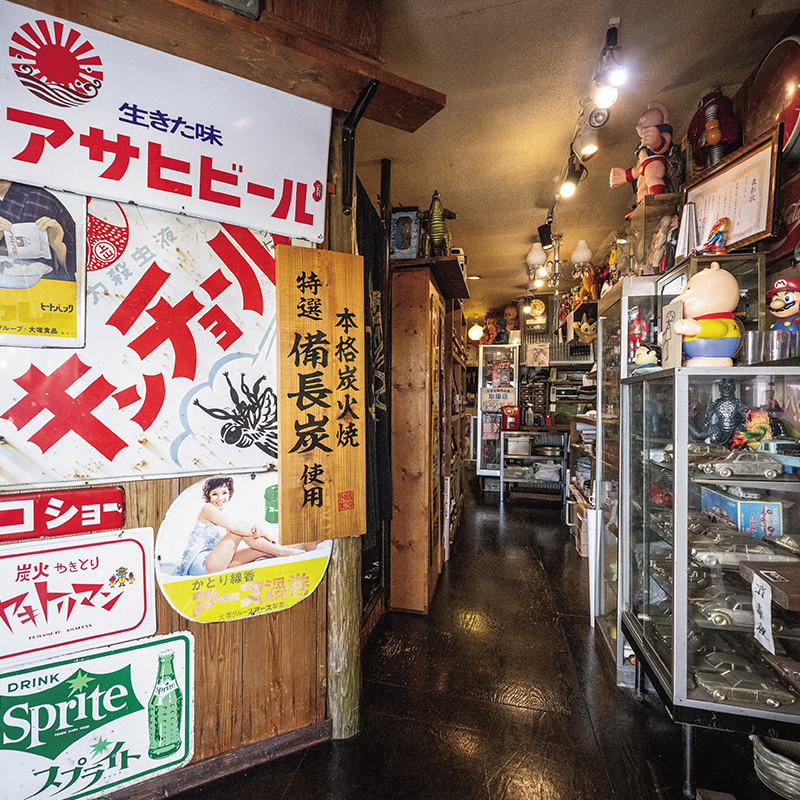 充滿昭和復古風情的店內