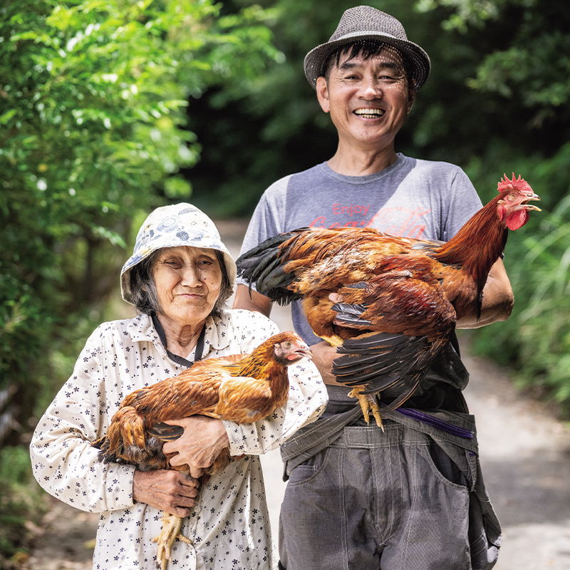 田口雄二先生（右）與　母親 ひろ子 女士。